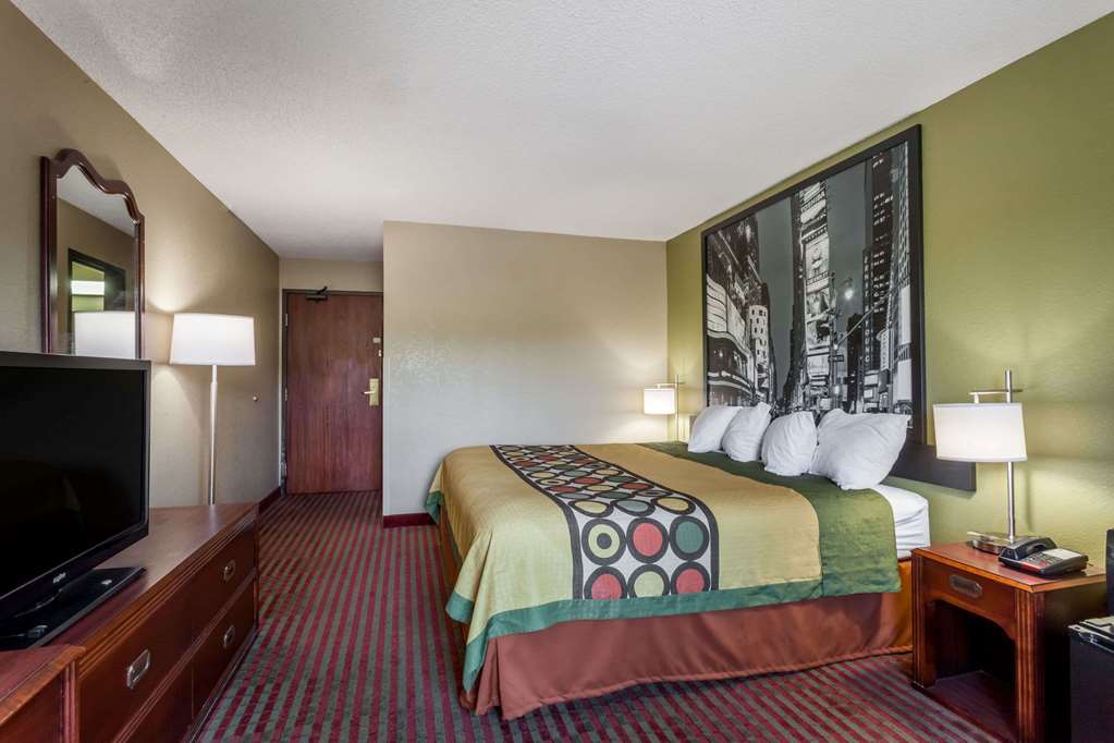 Super 8 By Wyndham East Stroudsburg - Poconos Hotel Стая снимка